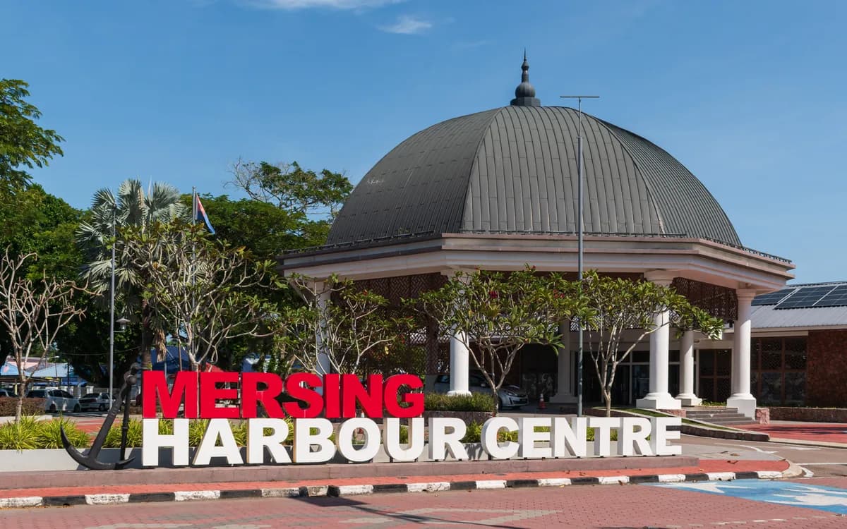 Mersing Harbour Centre ferry terminal for Tioman Island transfer planning from Changi Airport